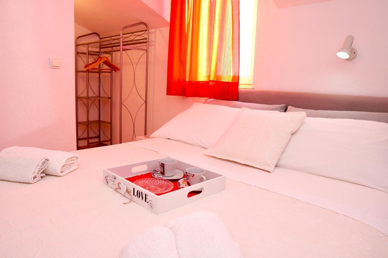 Cvita Apartments Трогір Екстер'єр фото