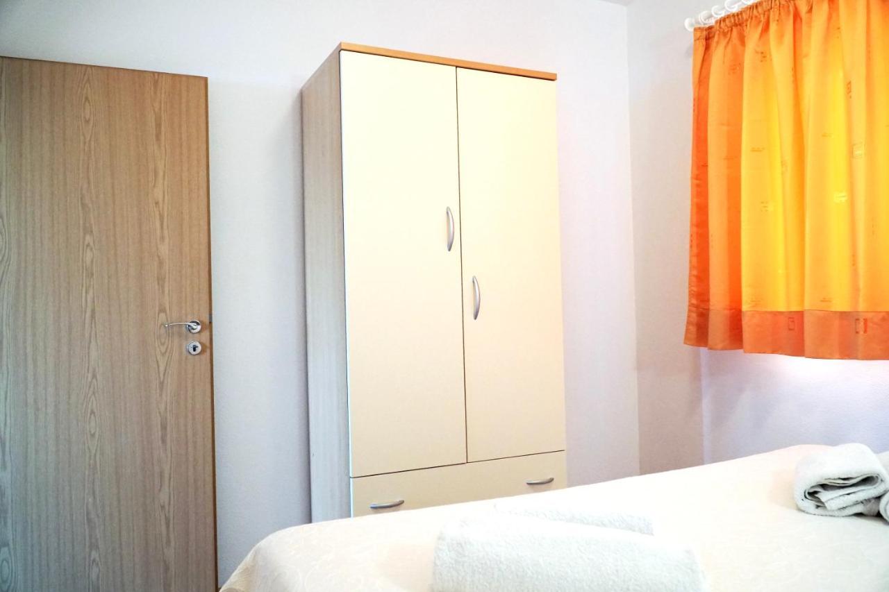Cvita Apartments Трогір Екстер'єр фото