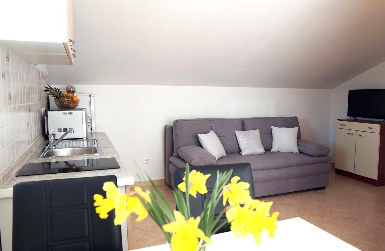 Cvita Apartments Трогір Екстер'єр фото