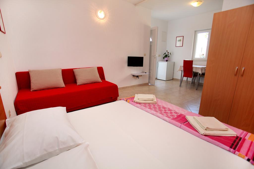 Cvita Apartments Трогір Номер фото